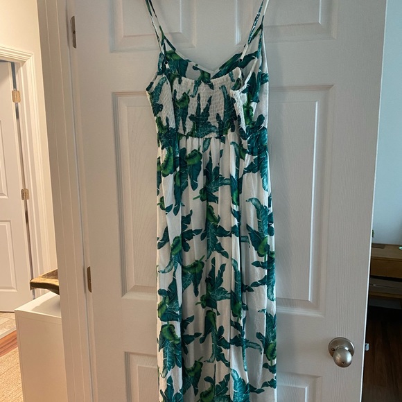 Hawaiian Dress - Picture 4 of 5